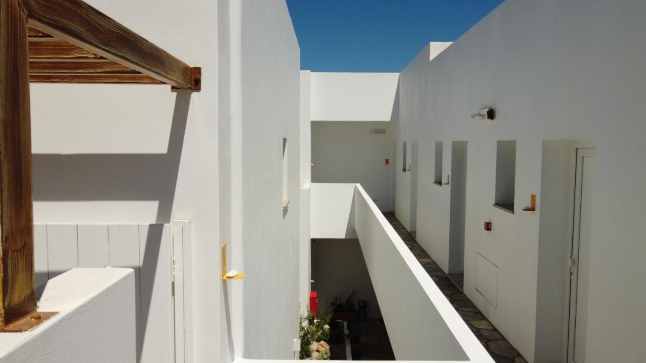 Aellia Hotel & Suites Leros Lakkion Экстерьер фото